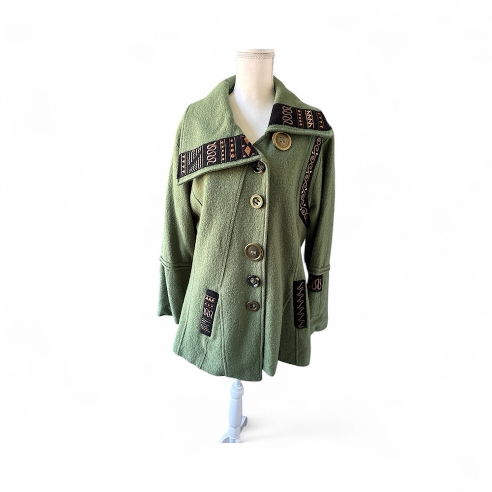 Elegant Olive Women's Swing Wool Jacket with Patterned Details XL